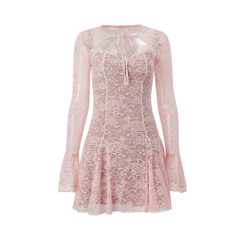 Damen Spitzenkleid mit elegantem Cut-Out-Ausschnitt und romantischen Rüschendetails WOLFF