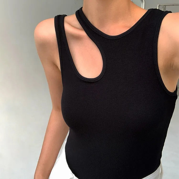 Damen Oberteil mit asymmetrischem Schnitt und innovativem Design WOLFF