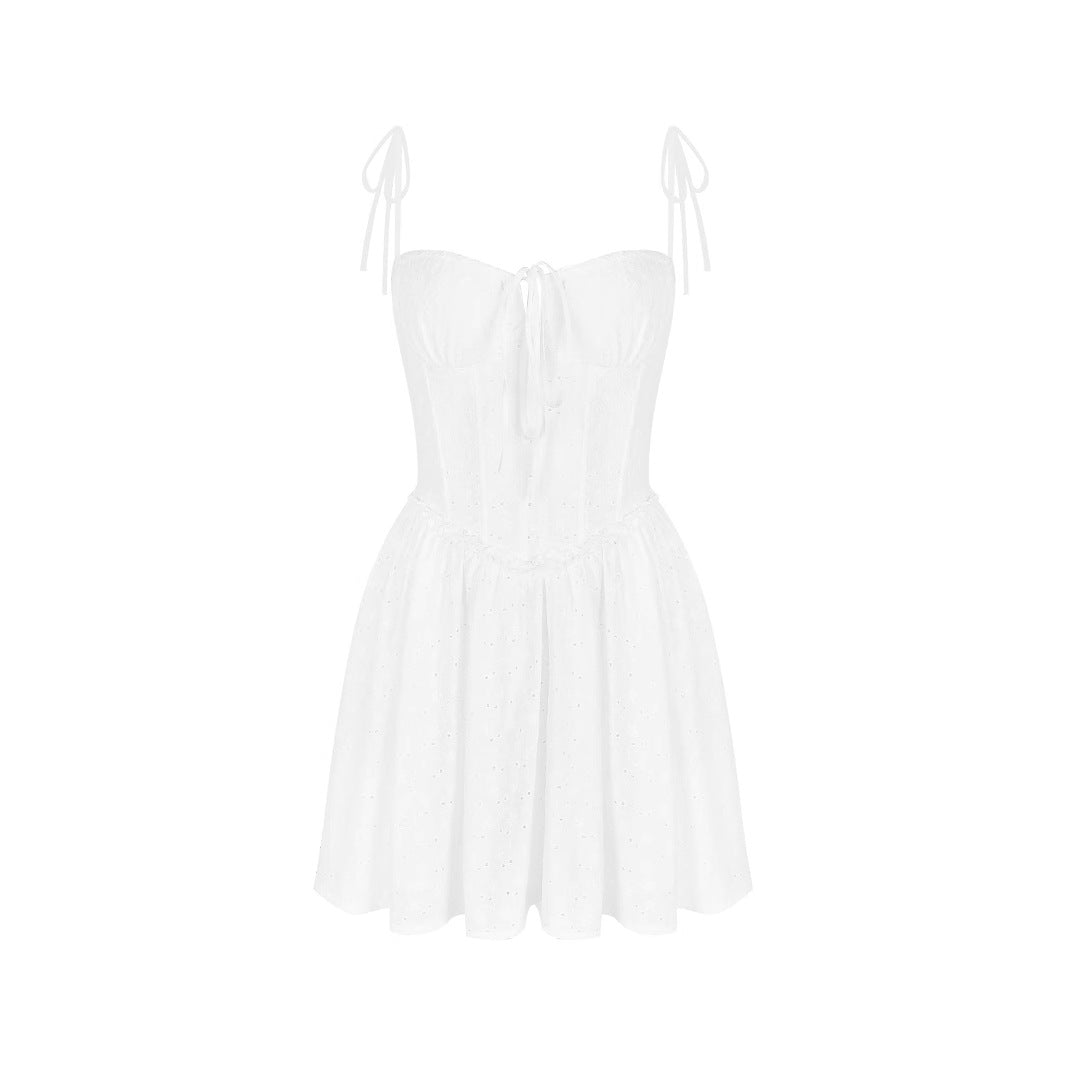 Damen Sommerliches Minikleid mit verspielten Rüschendetails und attraktivem Schnürdesign WOLFF
