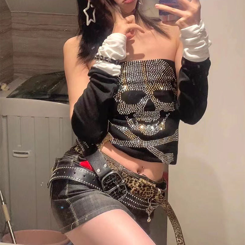 Damen Top mit kreativen Skelettmotiven und funkelnden Akzenten