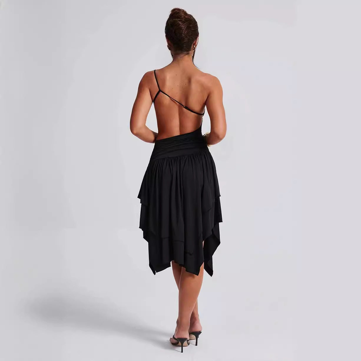 Damen asymmetrisches Cut-Out Kleid mit elegantem Wickeldesign und hohem Schlitz WOLFF