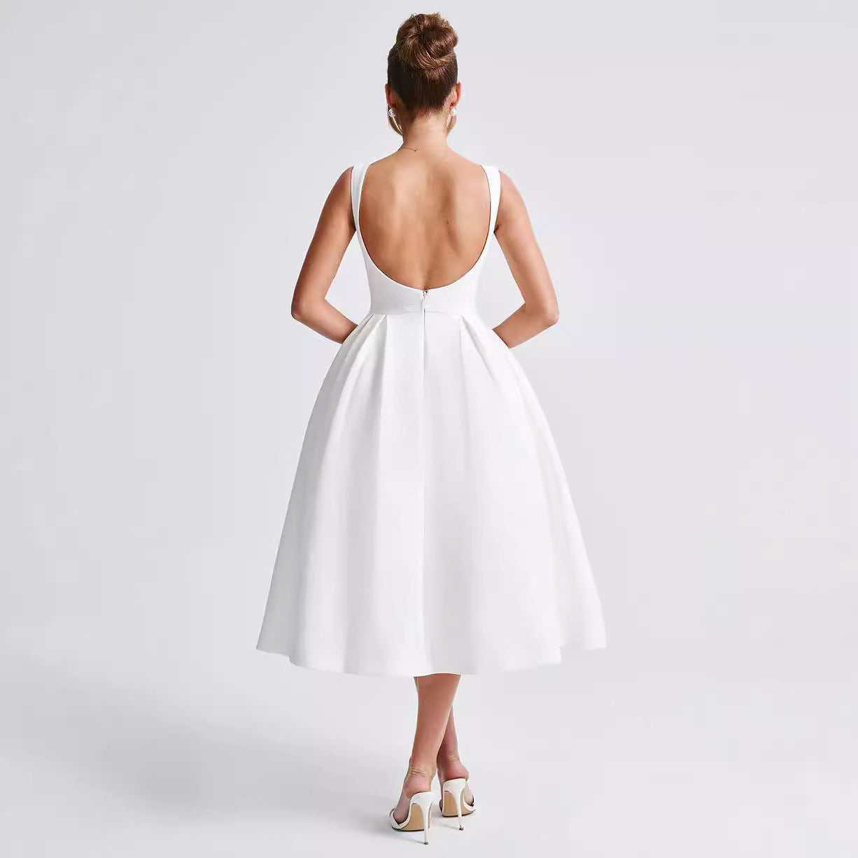 Damen Elegantes Kleid mit tailliertem Oberteil und fließendem Rock WOLFF