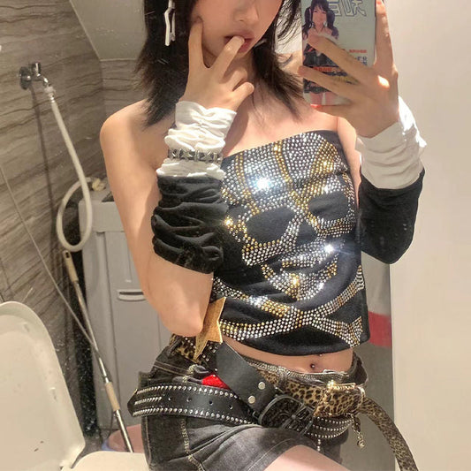 Damen Top mit kreativen Skelettmotiven und funkelnden Akzenten