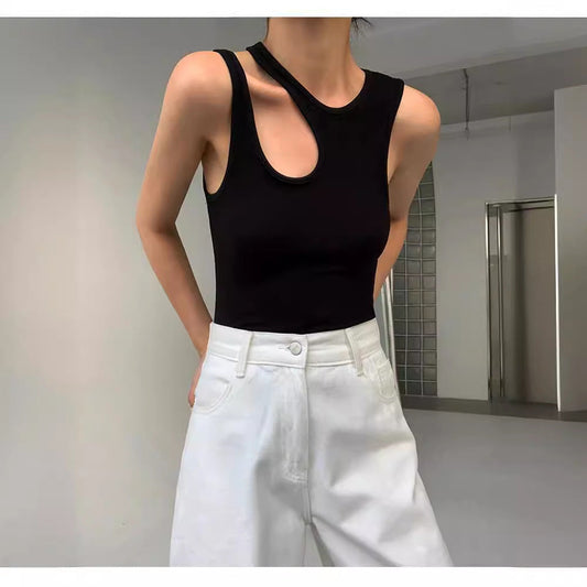 Damen Oberteil mit asymmetrischem Schnitt und innovativem Design WOLFF