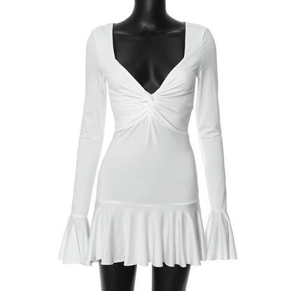 Damen Modisches Kleid mit schmeichelndem V-Ausschnitt und eleganten Rüschendetails